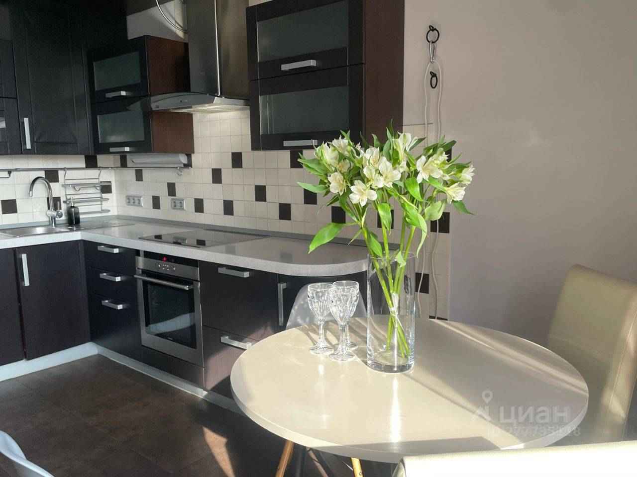 2-комнатная квартира, 86 м² — фотография 2