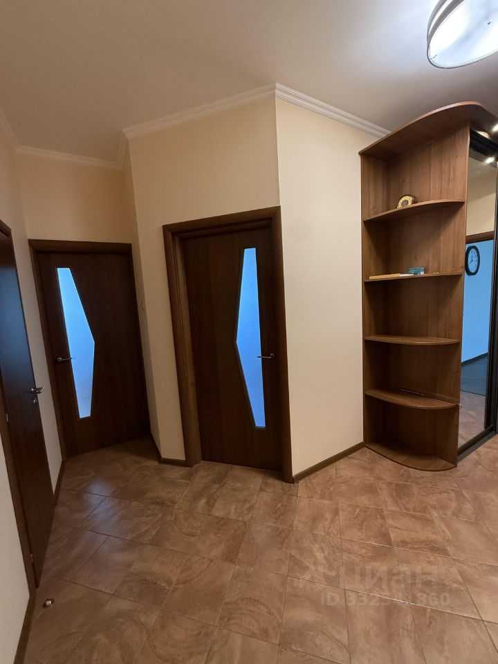 2-комнатная квартира, 67 м² — фотография 2
