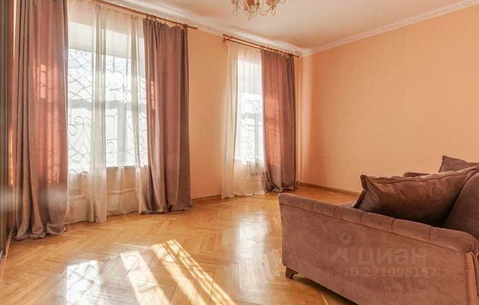 2-комнатная квартира, 56 м² — фотография 3