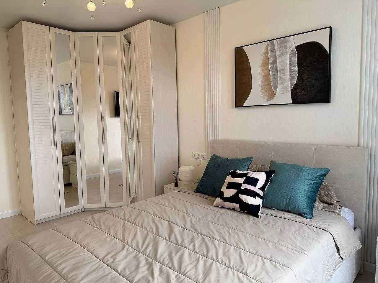 2-комнатная квартира, 55 м² — фотография 2