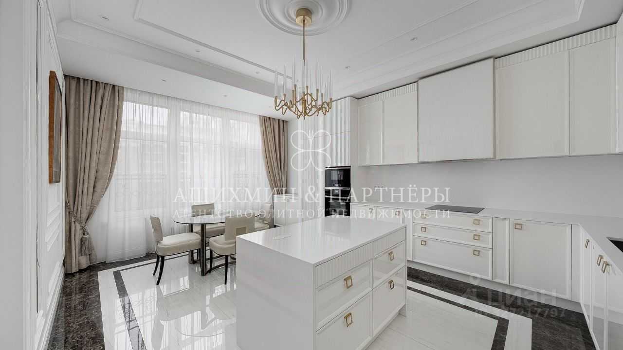 2-комнатная квартира, 102 м² — фотография 3
