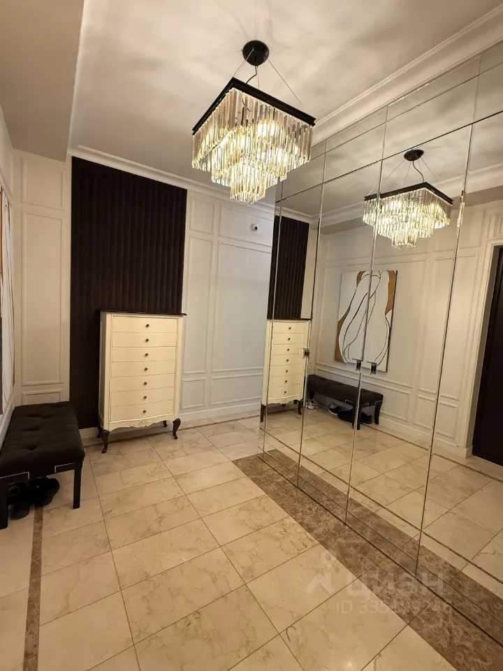 4-комнатная квартира, 195 м² — фотография 3