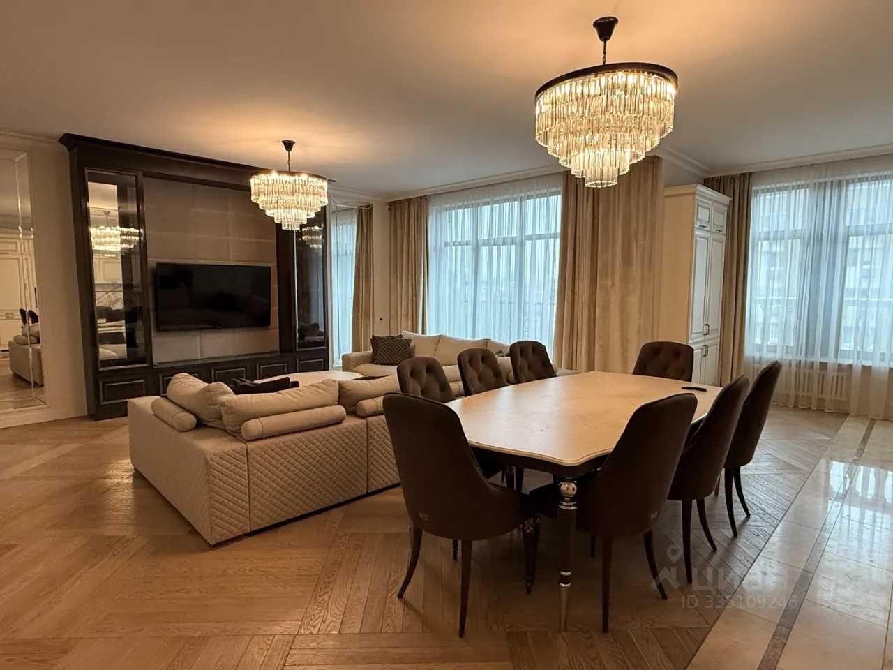 4-комнатная квартира, 195 м² — фотография 2