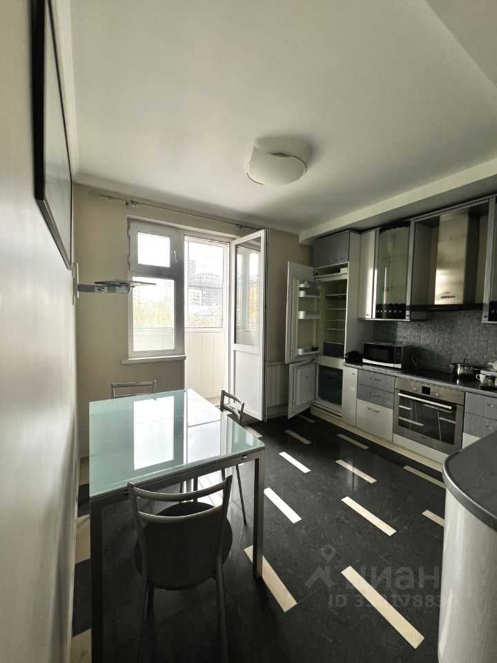 2-комнатная квартира, 58 м² — фотография 3