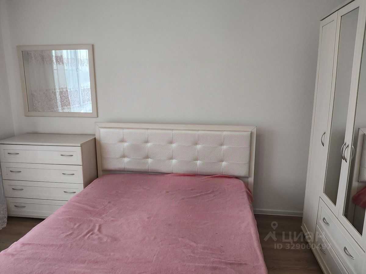 2-комнатная квартира, 63,8 м² — фотография 2