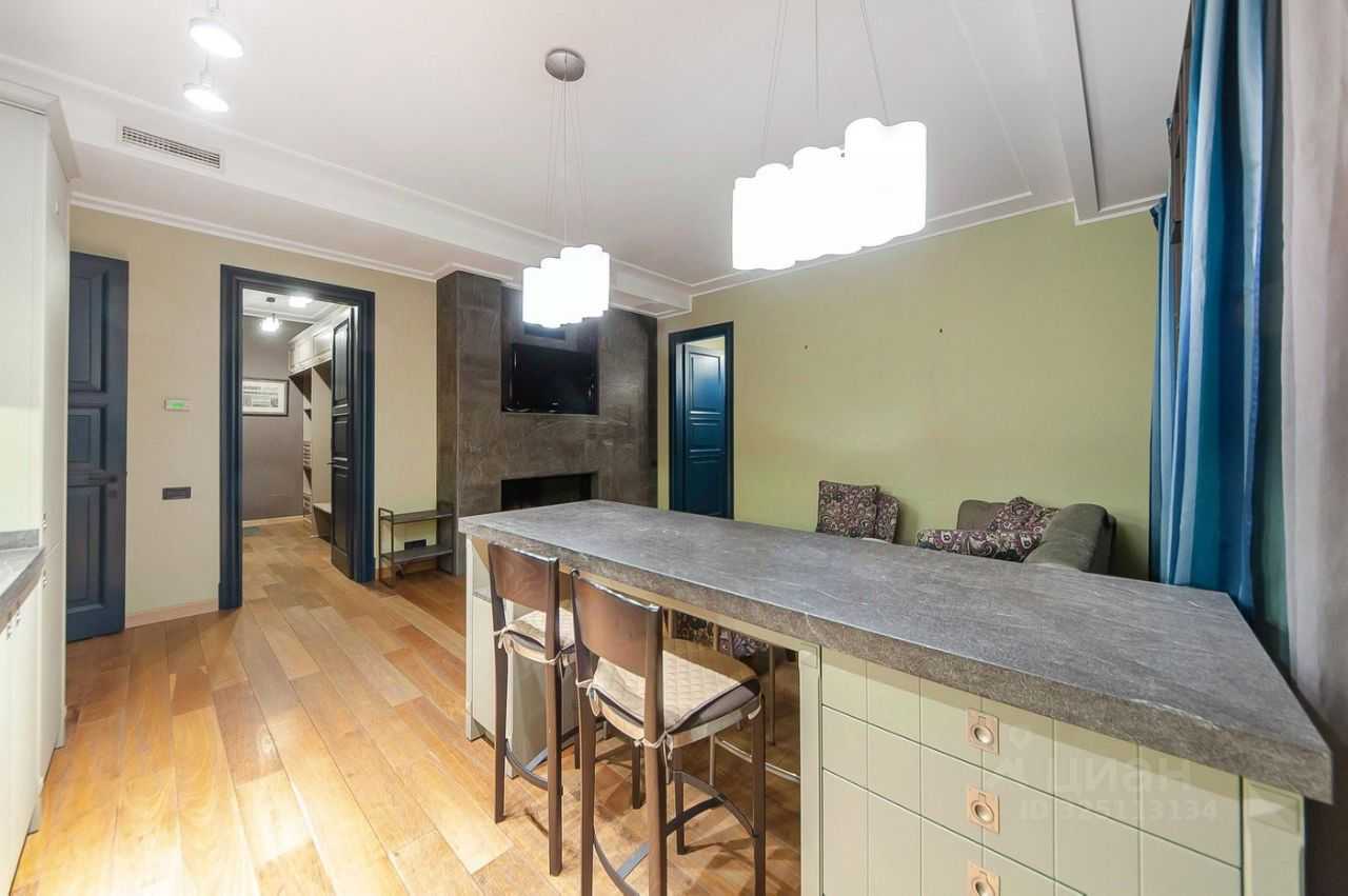 4-комнатная квартира, 110 м² — фотография 2