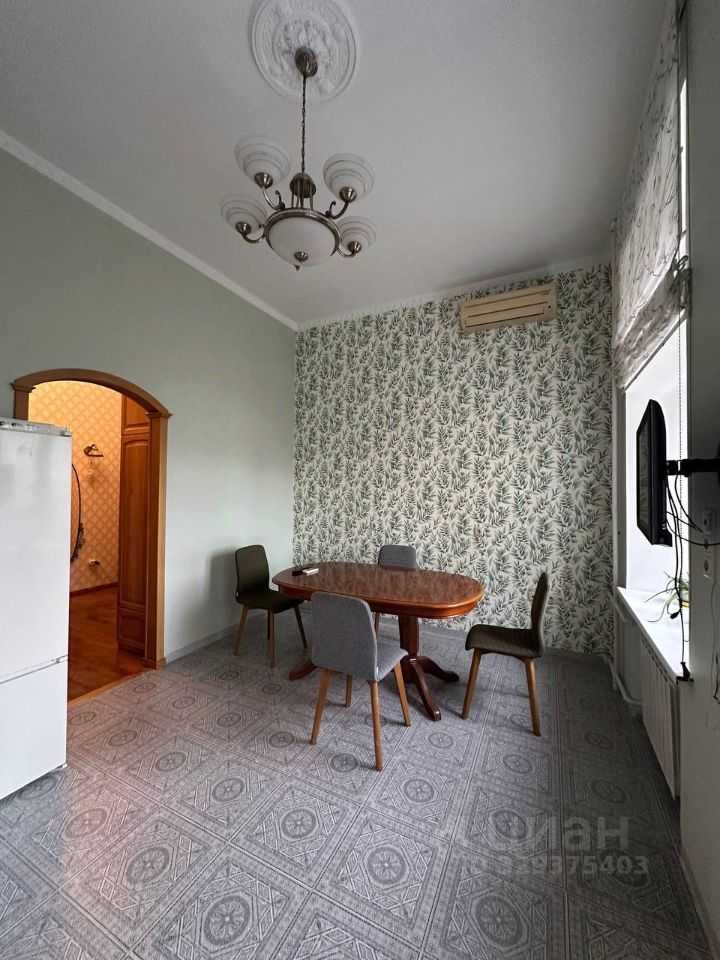 2-комнатная квартира, 65 м² — фотография 2