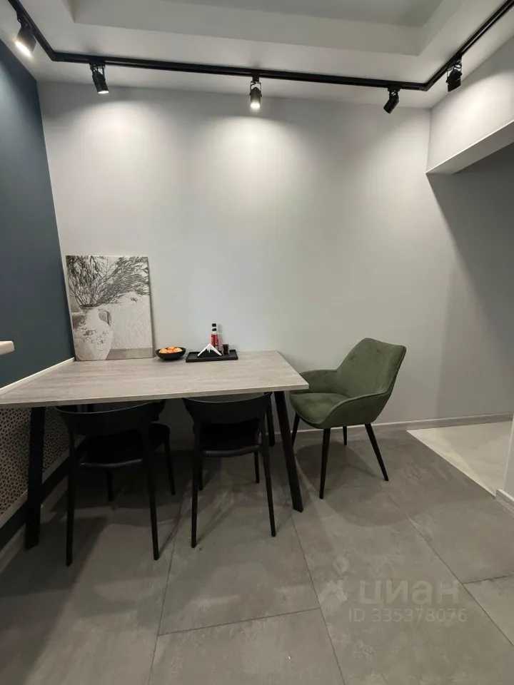2-комнатная квартира, 56 м² — фотография 3