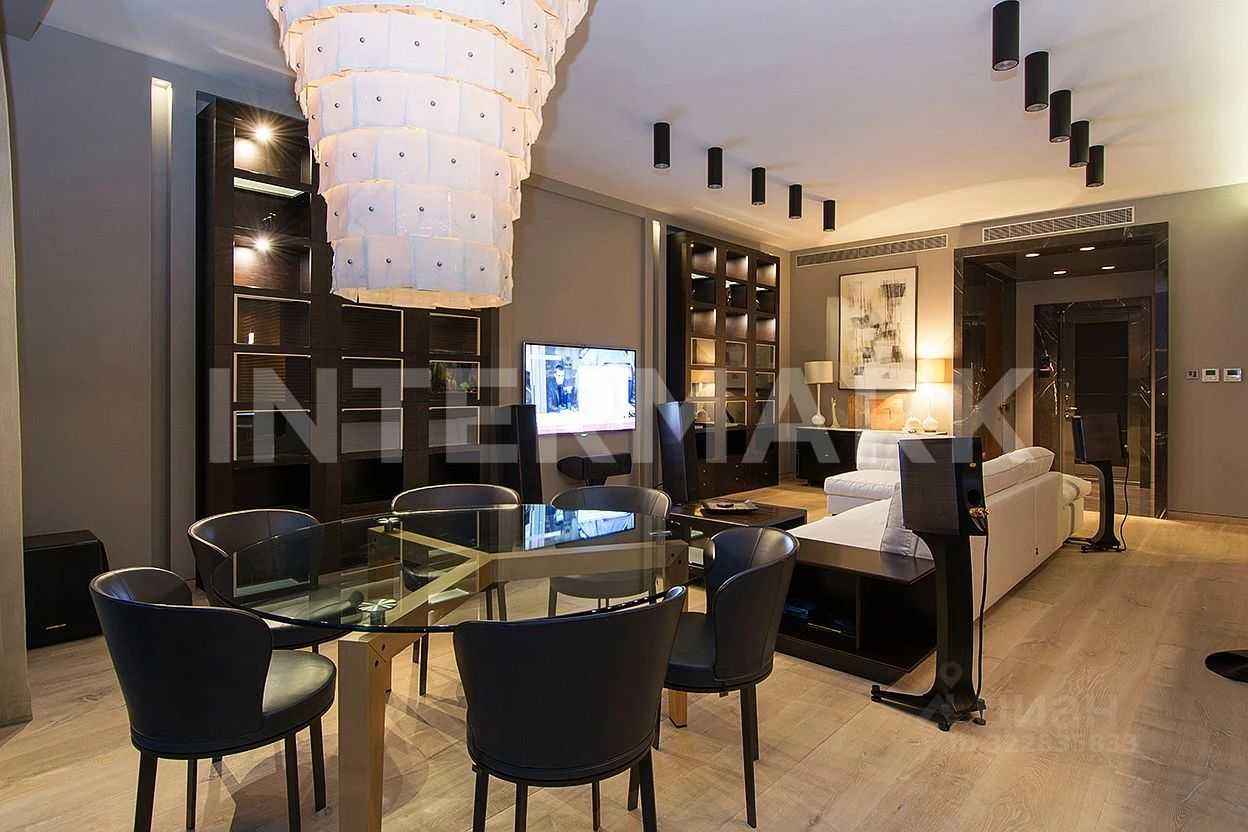 2-комнатная квартира, 120 м² — фотография 2