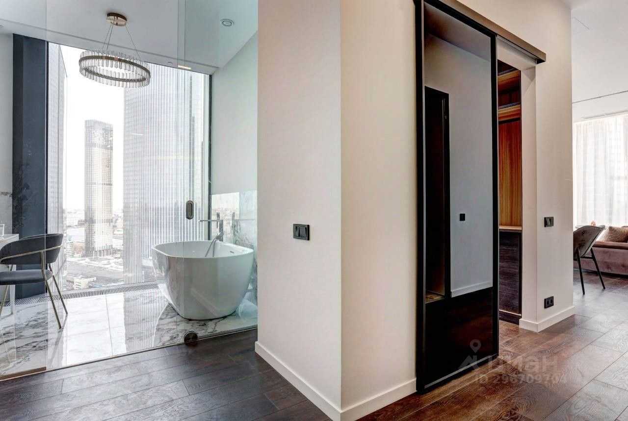 3-комнатная квартира, 195 м²