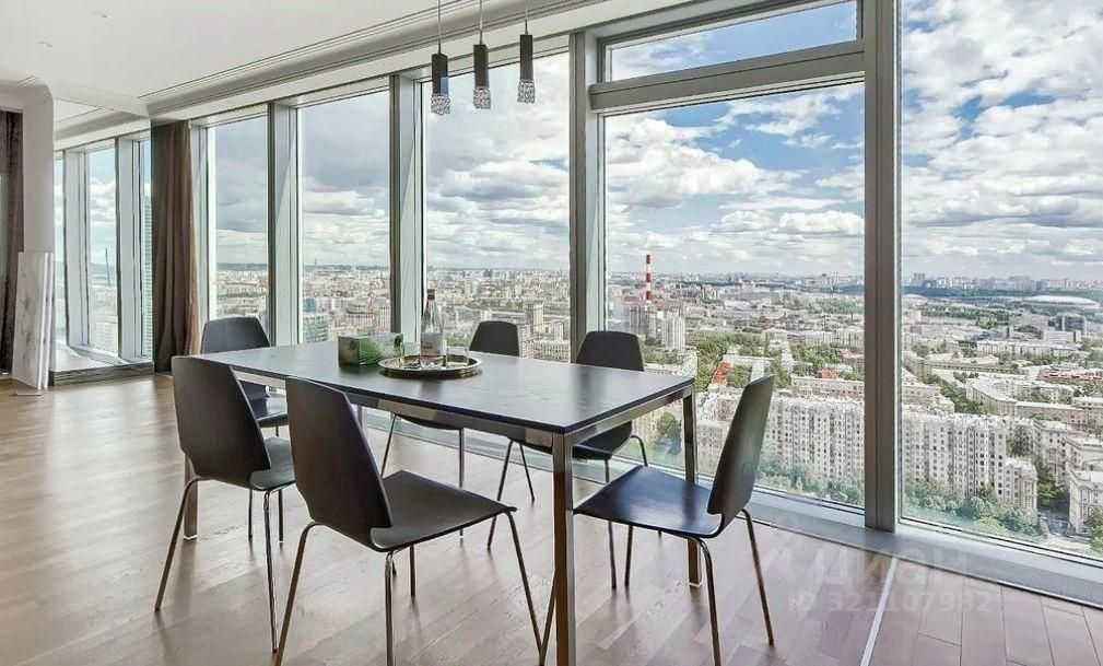 2-комнатная квартира, 104 м² — фотография 3