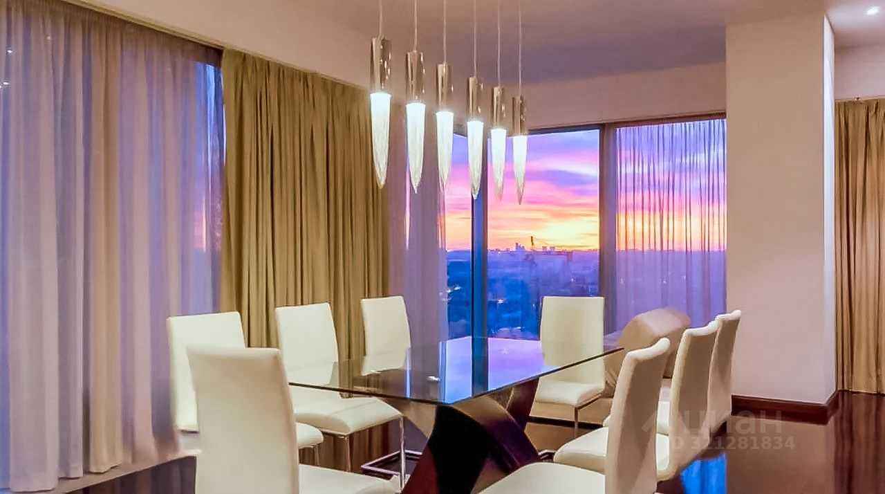 3-комнатная квартира, 220 м² — фотография 2