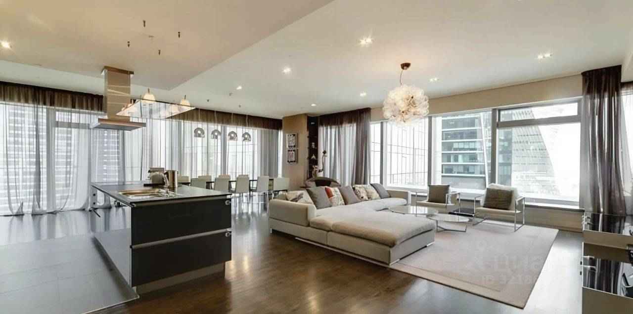 3-комнатная квартира, 198 м² — фотография 2