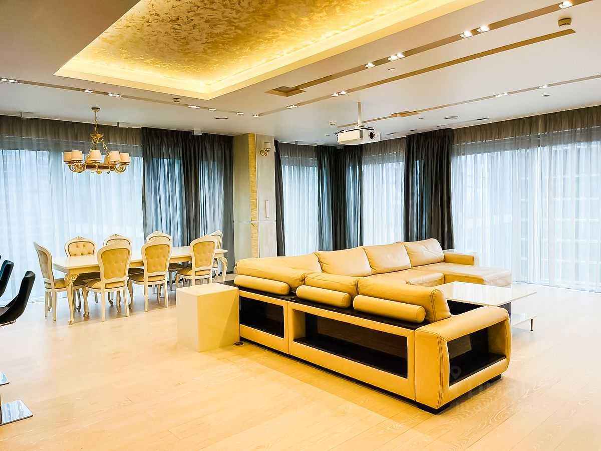 3-комнатная квартира, 223 м² — фотография 2