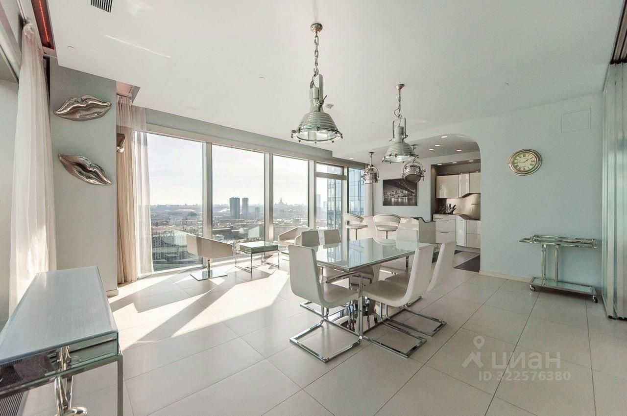2-комнатная квартира, 106 м² — фотография 2