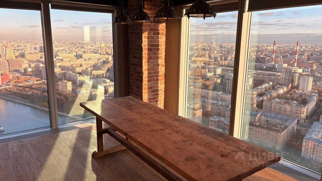 4-комнатная квартира, 190,2 м² — фотография 2