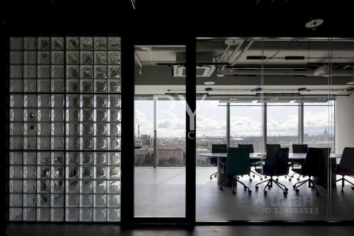 3-комнатная квартира, 240 м²