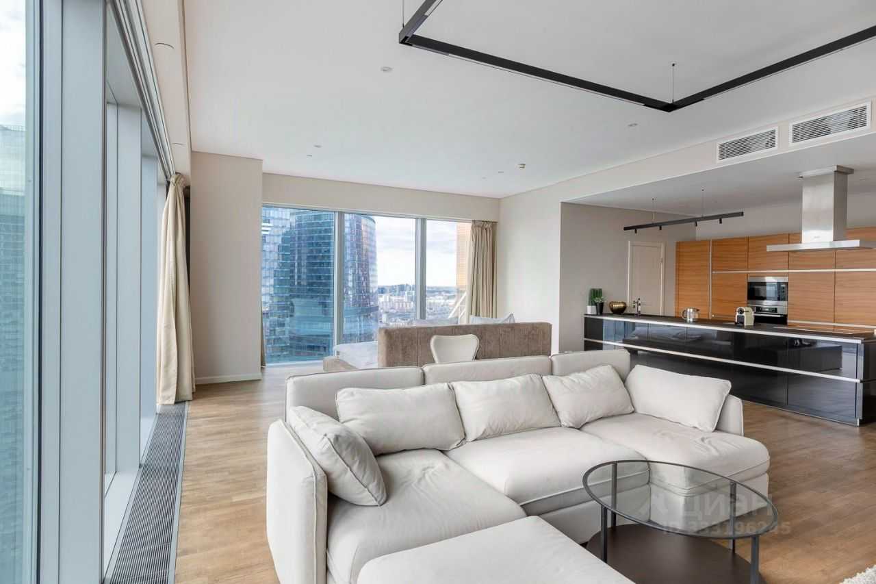 1-комнатная квартира, 67 м² — фотография 2