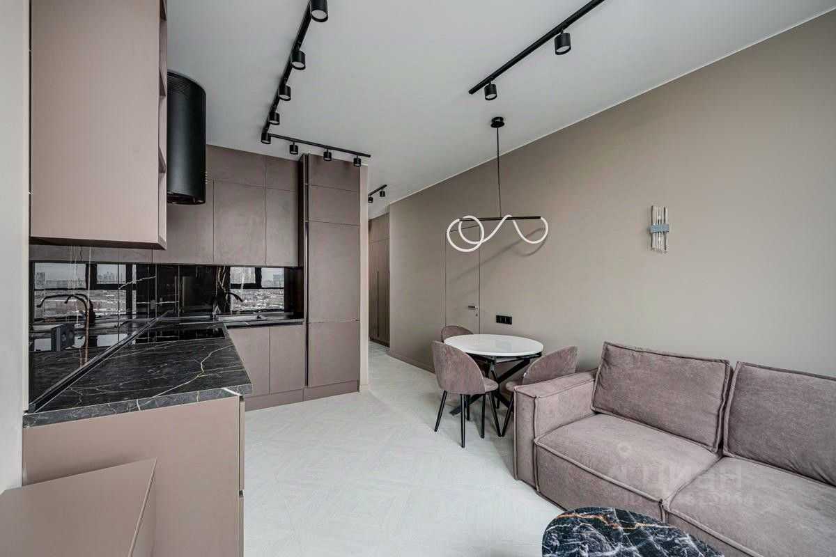 2-комнатная квартира, 42,2 м² — фотография 2