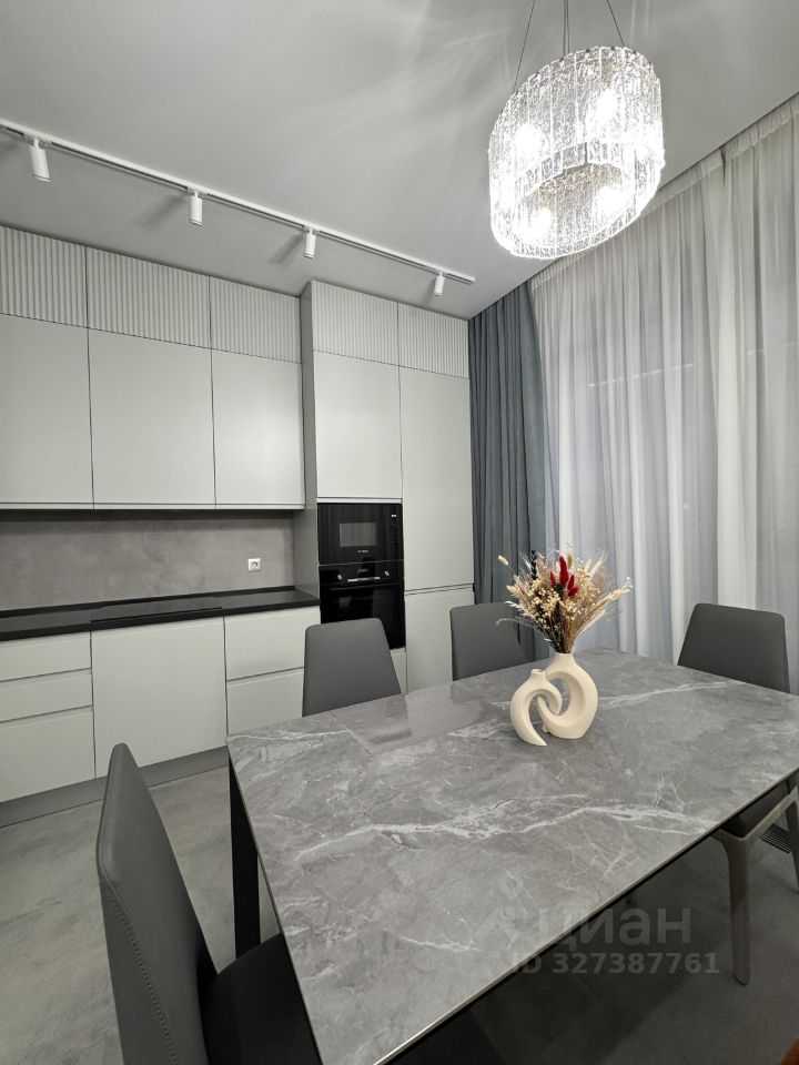 2-комнатная квартира, 55 м² — фотография 2