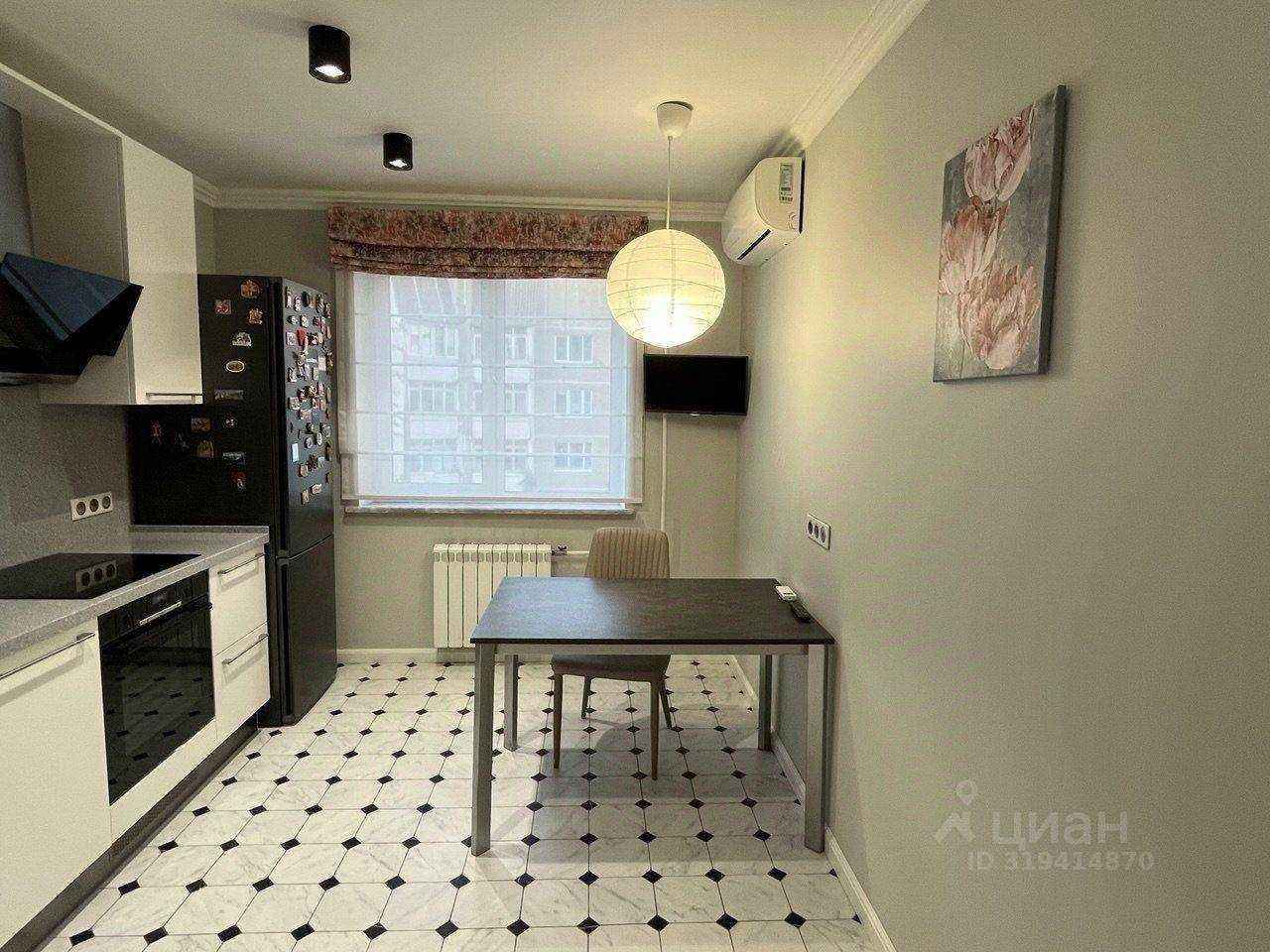 4-комнатная квартира, 105 м² — фотография 2
