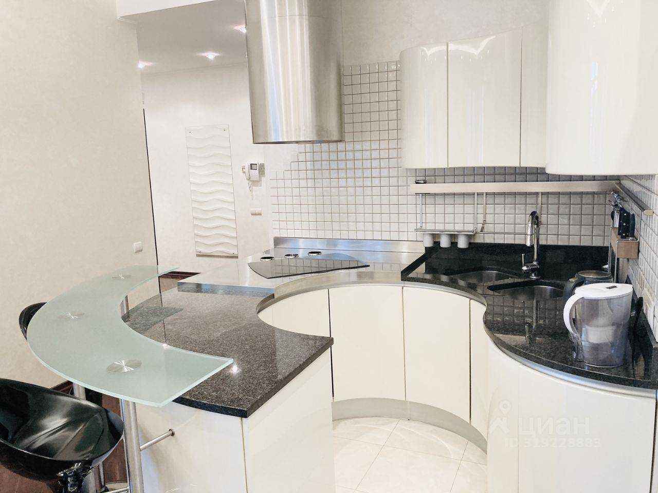 2-комнатная квартира, 78 м² — фотография 2