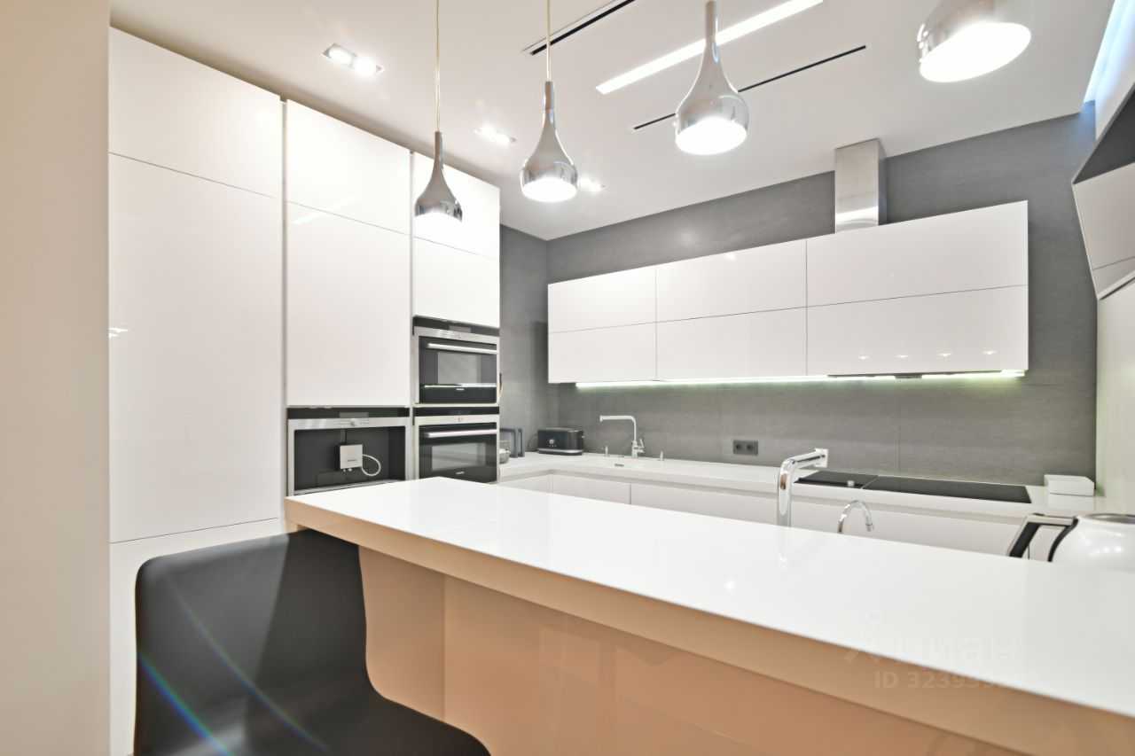 4-комнатная квартира, 130 м² — фотография 2