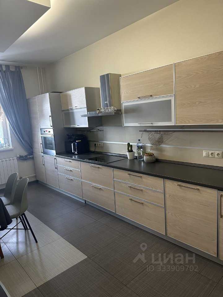 2-комнатная квартира, 80 м² — фотография 2