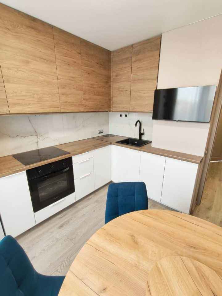 2-комнатная квартира, 55 м² — фотография 2