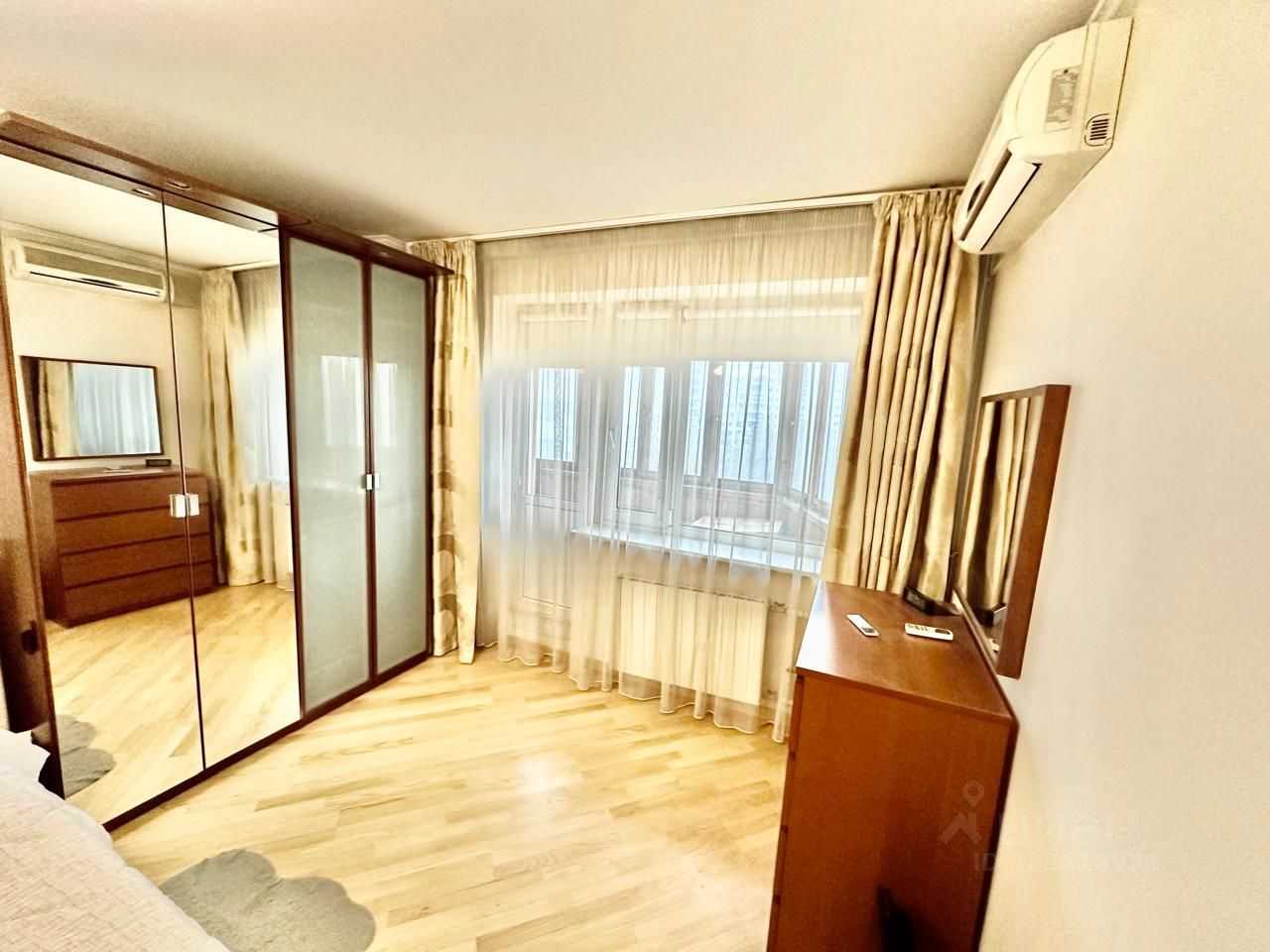2-комнатная квартира, 68 м² — фотография 2