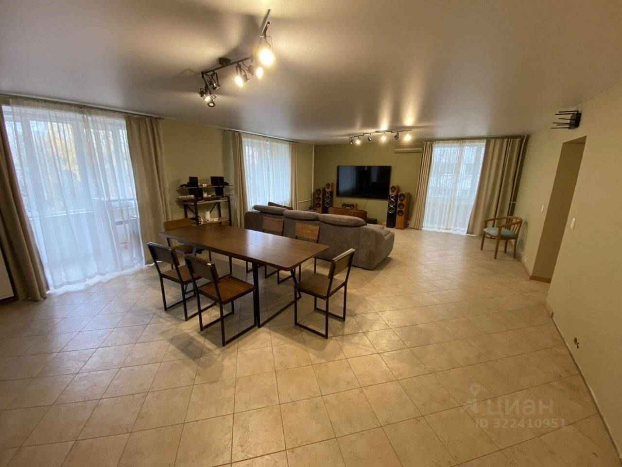 2-комнатная квартира, 90 м² — фотография 2