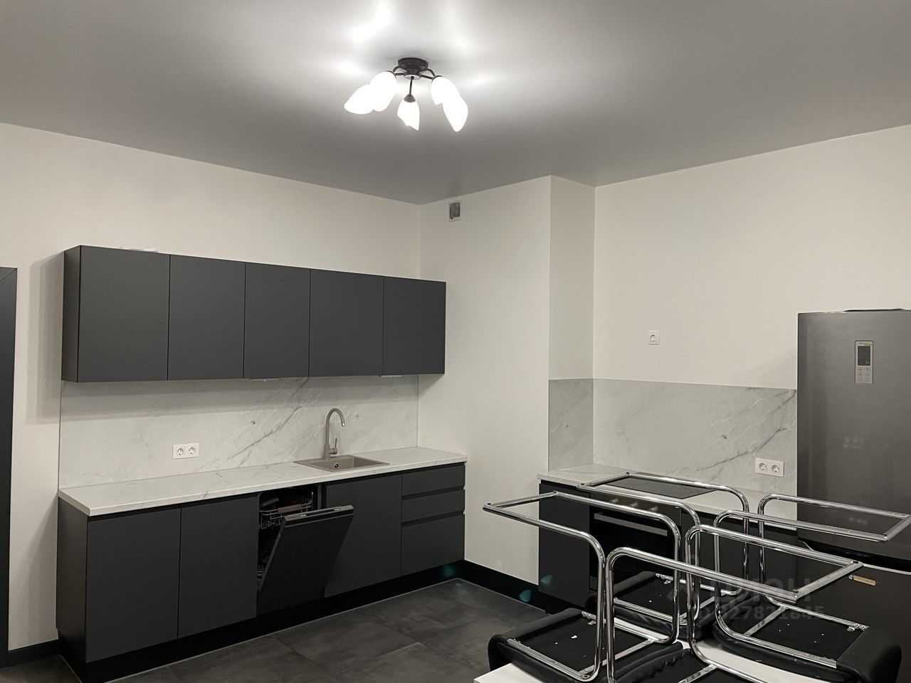 2-комнатная квартира, 87 м² — фотография 2