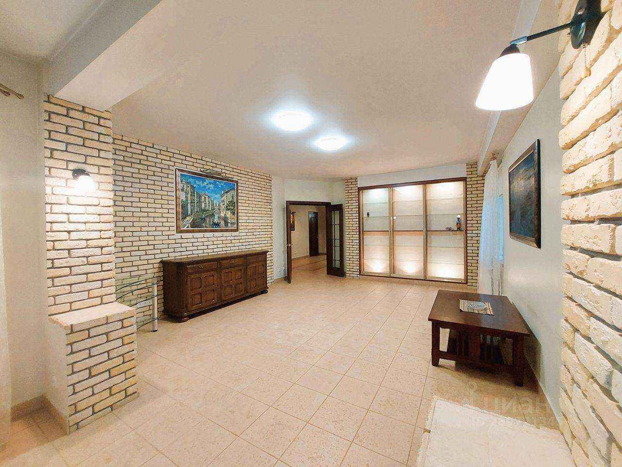 4-комнатная квартира, 160 м²