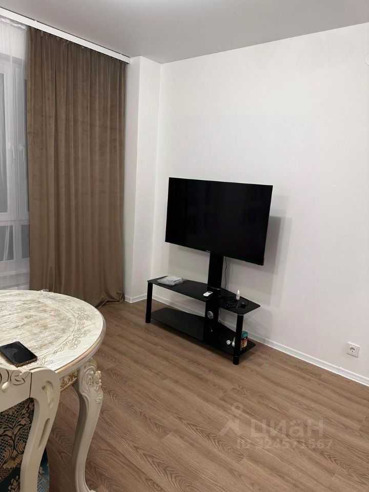 4-комнатная квартира, 80 м² — фотография 3