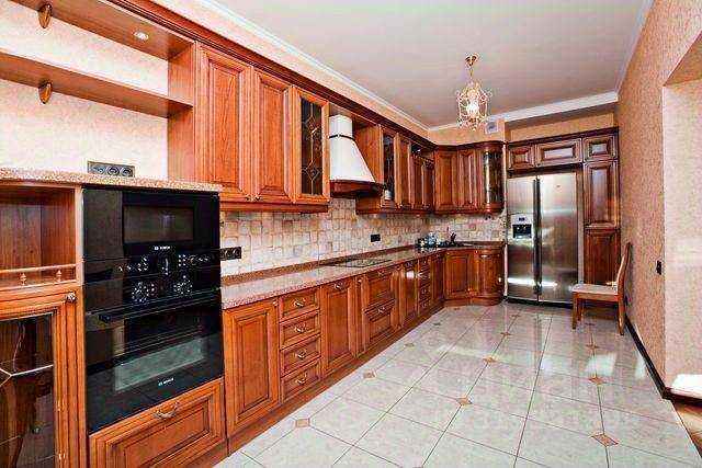 4-комнатная квартира, 142 м² — фотография 2
