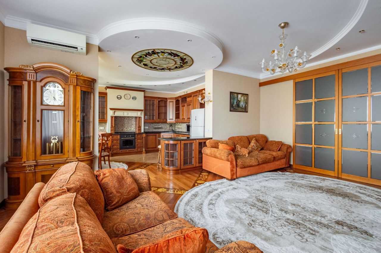 4-комнатная квартира, 145 м²
