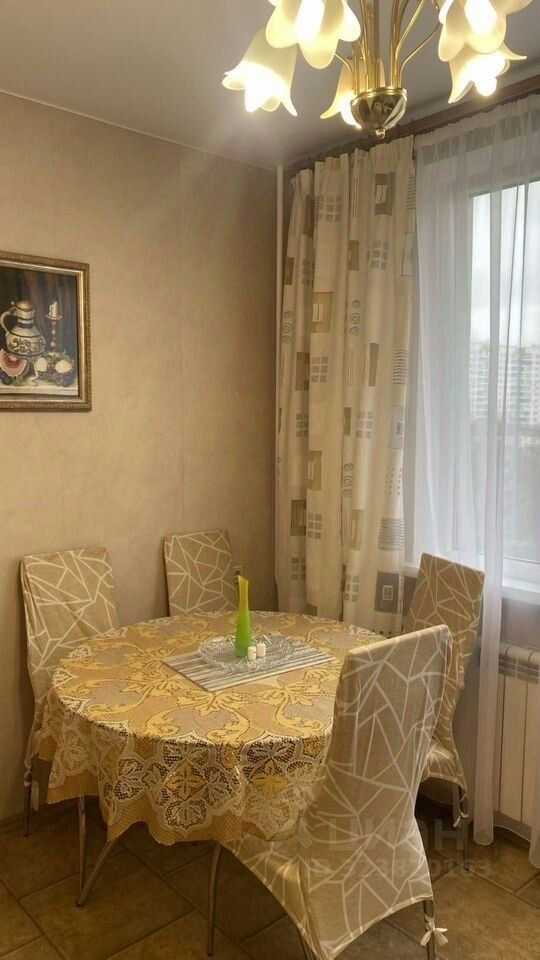 2-комнатная квартира, 65 м² — фотография 3