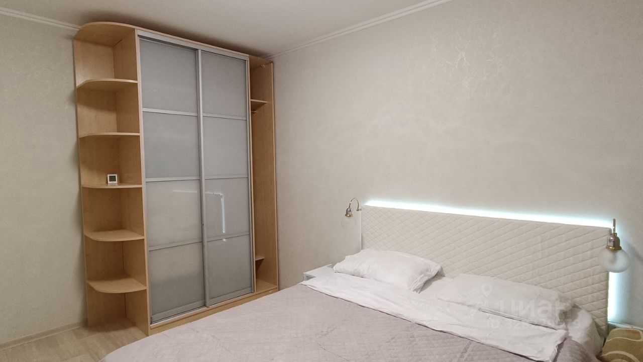 2-комнатная квартира, 56 м² — фотография 3