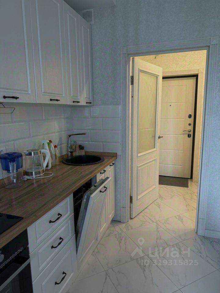 1-комнатная квартира, 42 м² — фотография 3