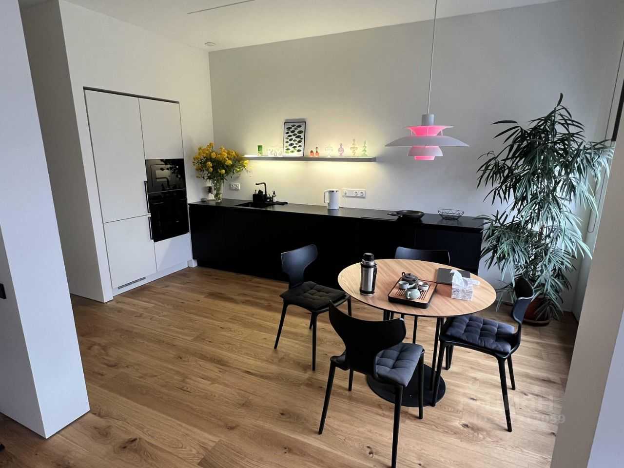 2-комнатная квартира, 60 м²