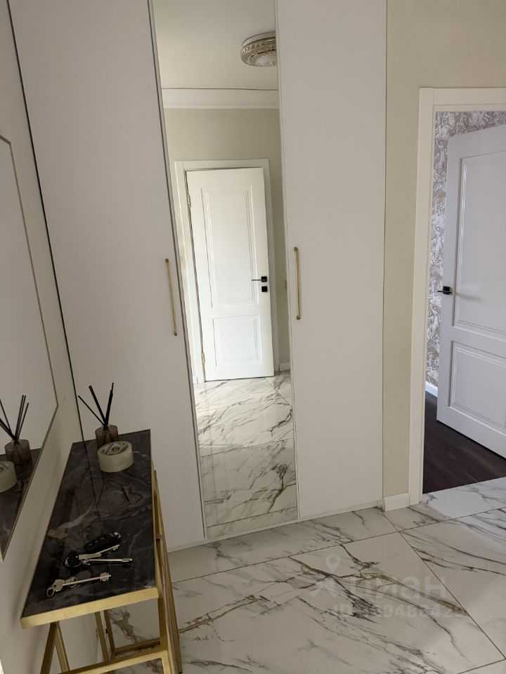 2-комнатная квартира, 75 м² — фотография 3