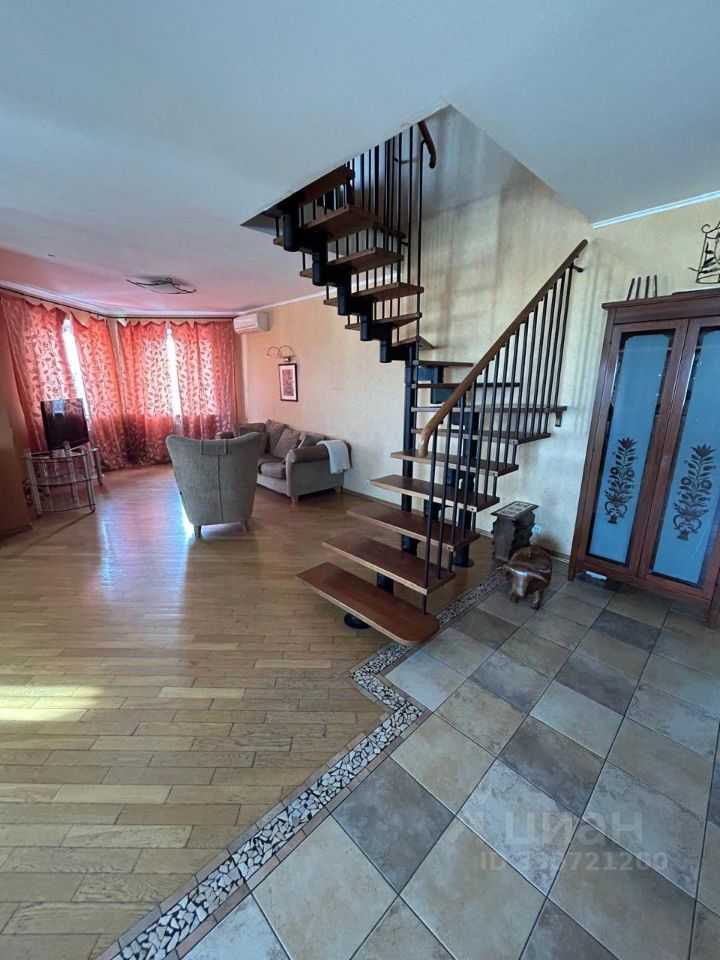 3-комнатная квартира, 126 м² — фотография 2