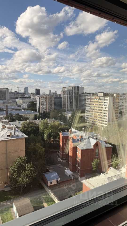 2-комнатная квартира, 67 м² — фотография 2