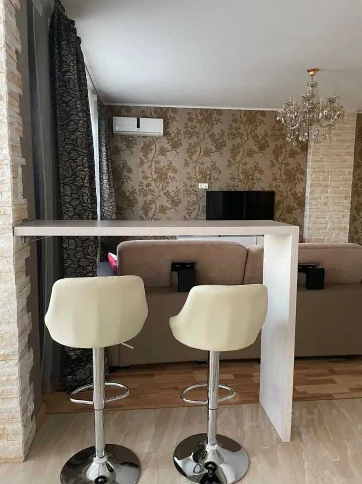 2-комнатная квартира, 70 м² — фотография 2