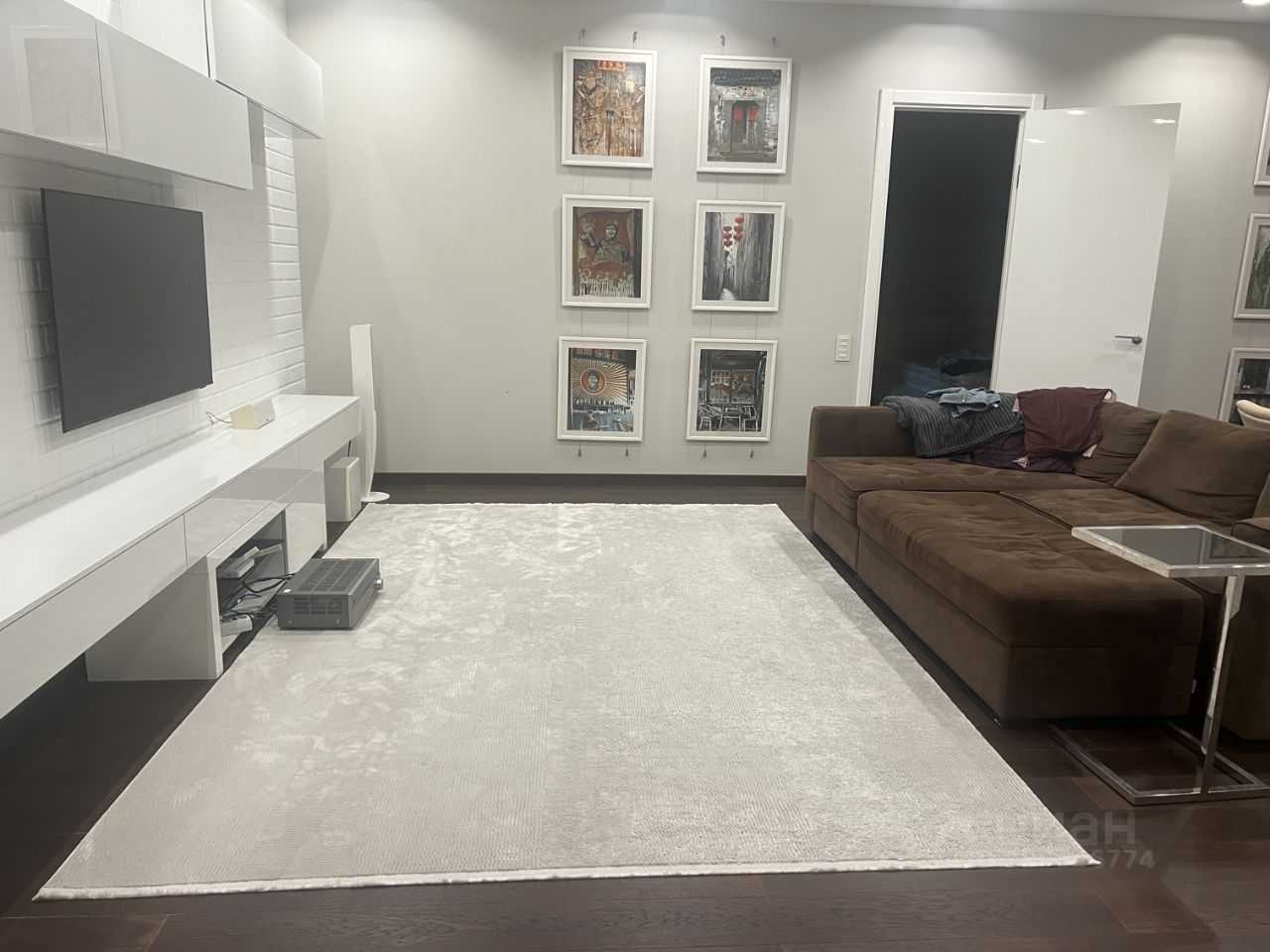 2-комнатная квартира, 93 м² — фотография 2