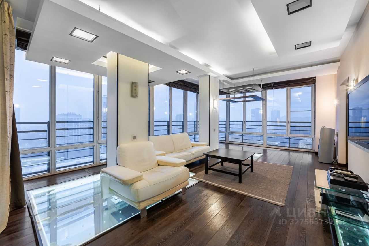 4-комнатная квартира, 156 м²