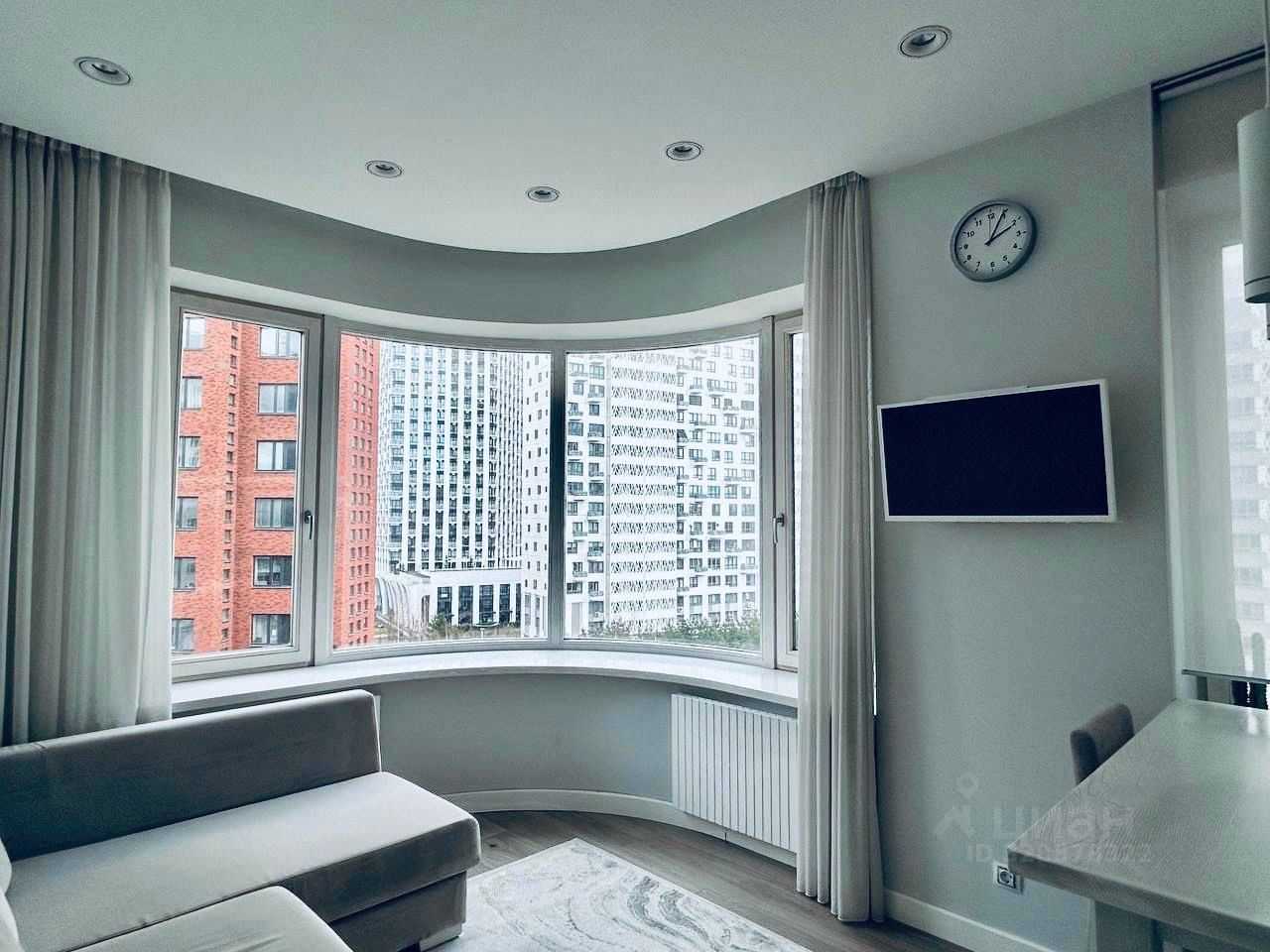 2-комнатная квартира, 42,2 м² — фотография 2