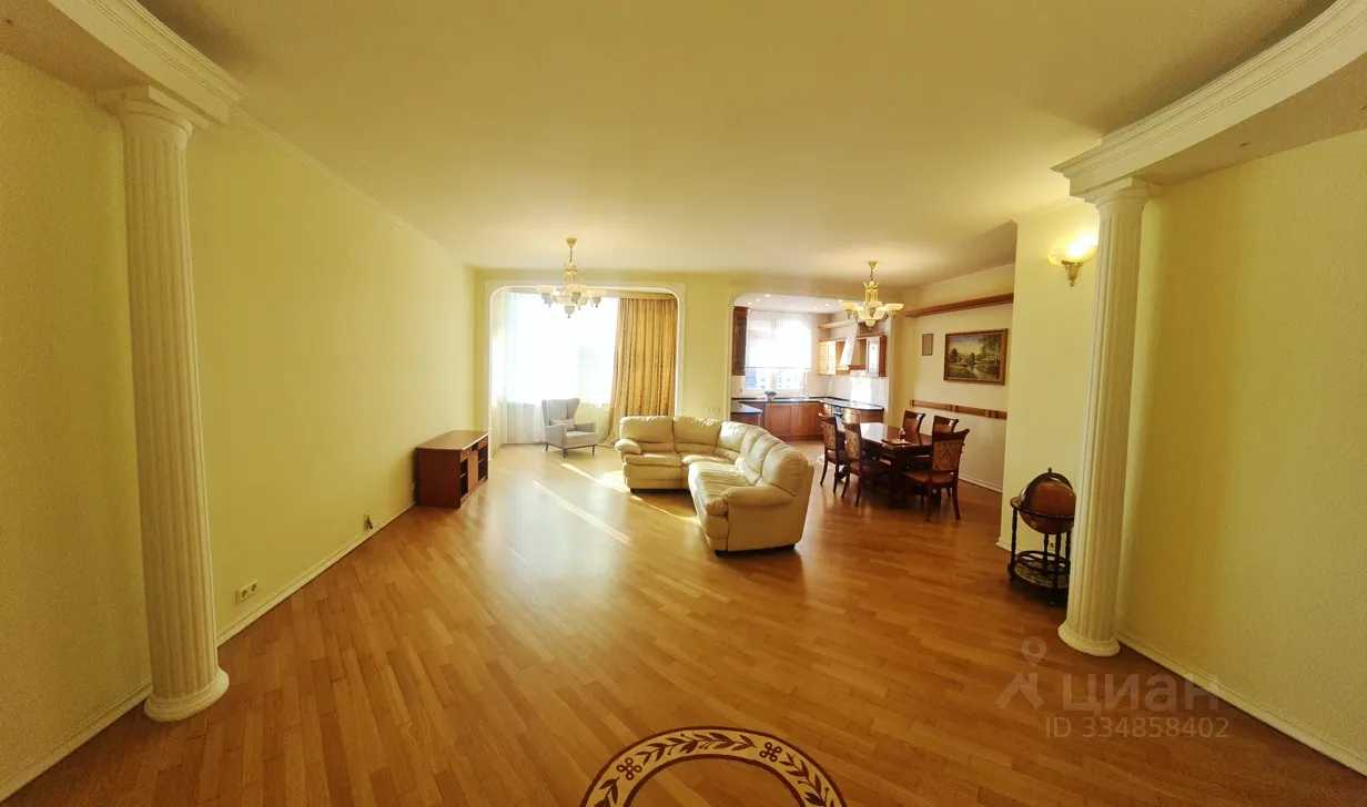 4-комнатная квартира, 160 м²