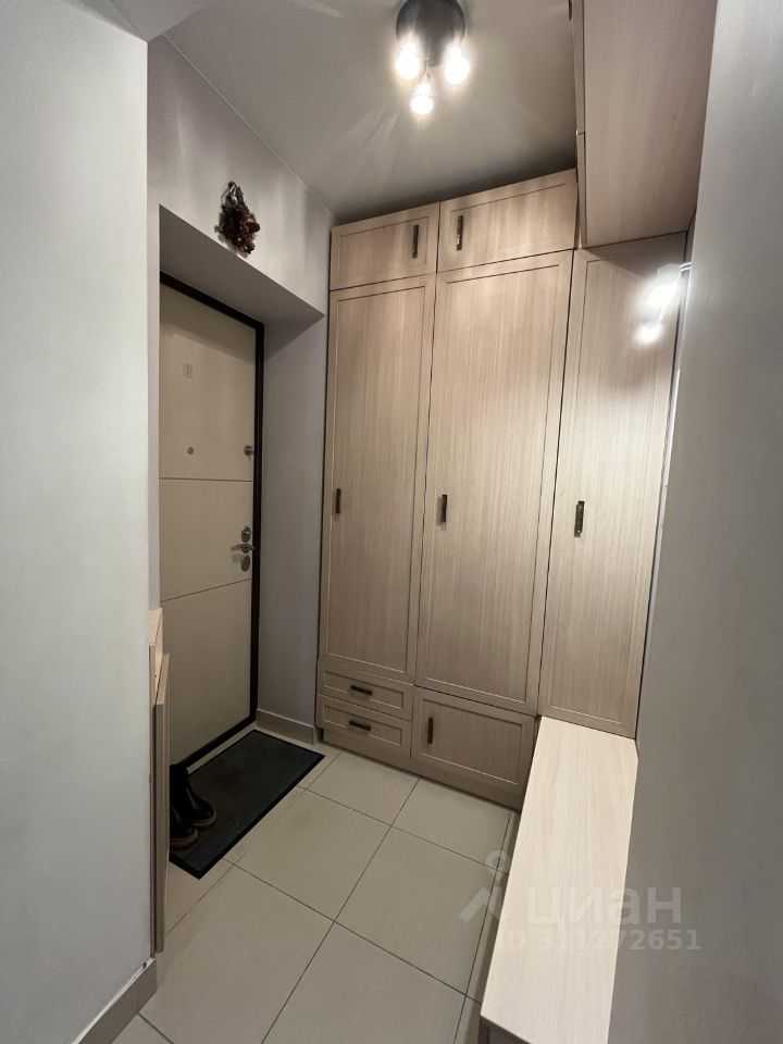 2-комнатная квартира, 70 м² — фотография 3