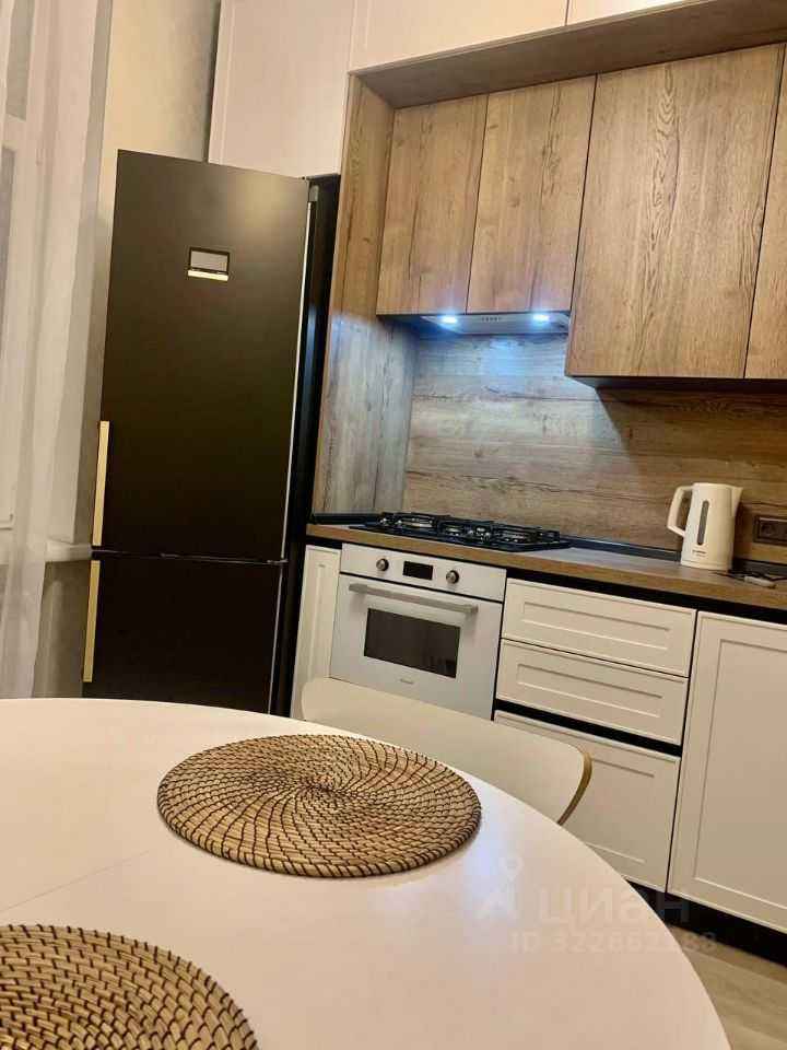 2-комнатная квартира, 65 м² — фотография 2